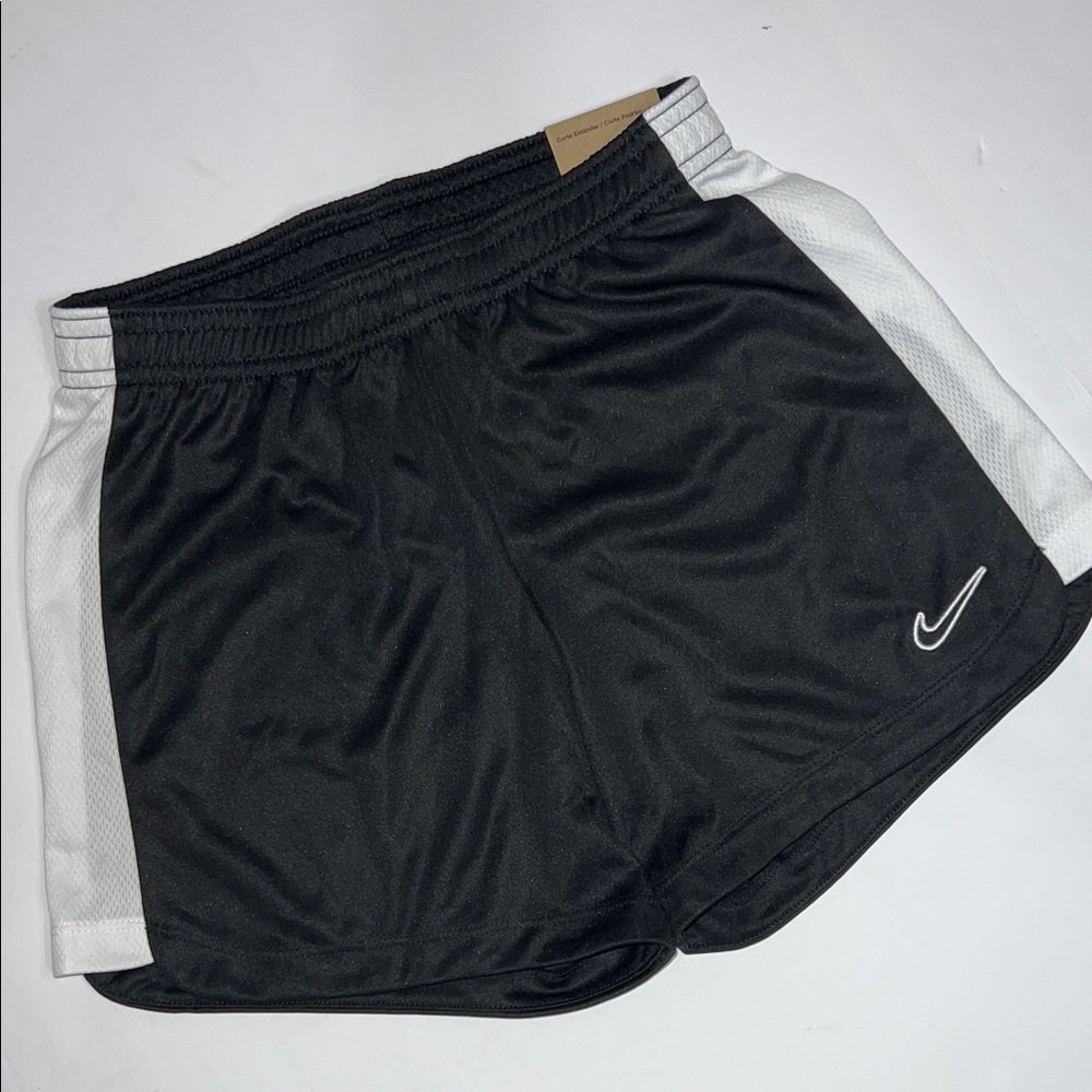 NWT Boys Small Nike Black and White Athletic Shorts